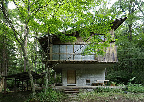 吉村順三氏がつくる 軽井沢の山荘 にせまる 渕上真希ブログ 理想の別荘地を探して